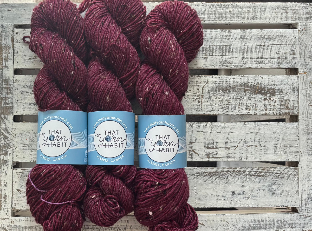 Mistletoe Red Tweedy DK Neutral