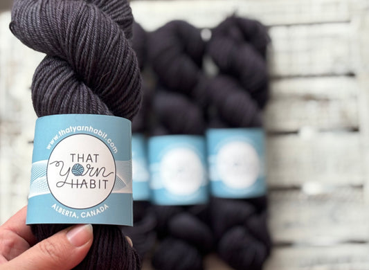 Charcoal Highland Worsted