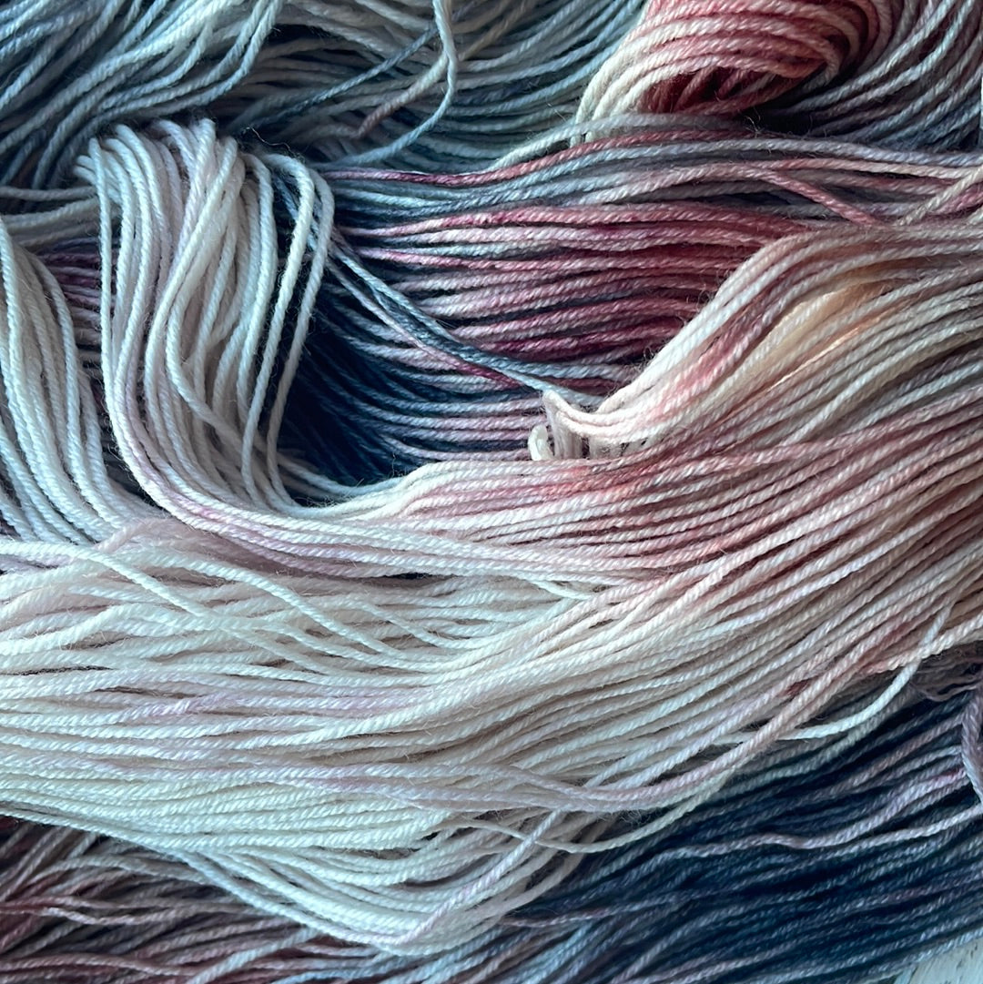 Amas Veritas Fingering 80/20