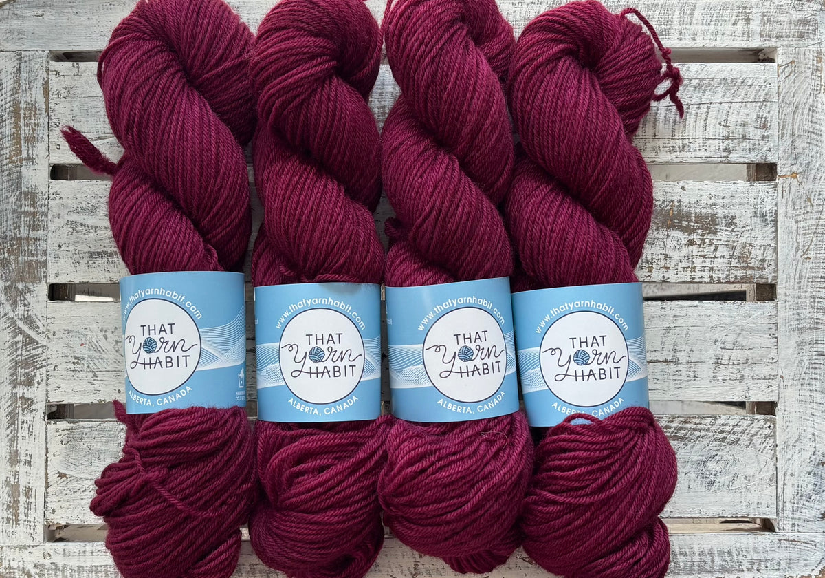 Mistletoe Red Highland Worsted