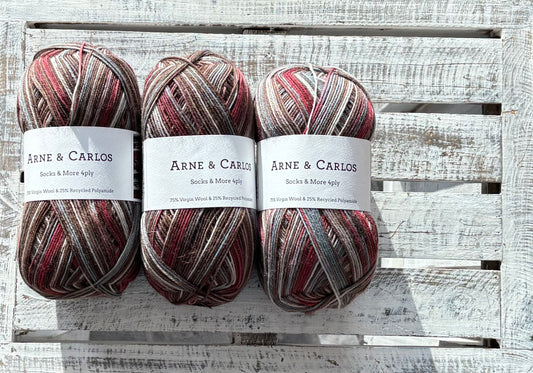 Storjuvtinden Socks & More